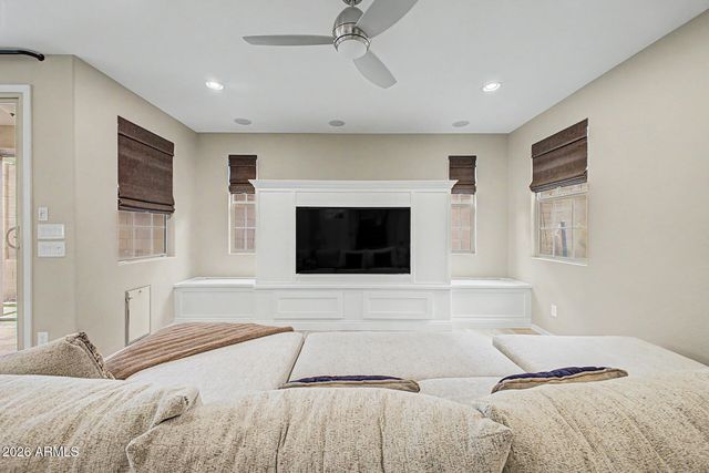 15918 S 11TH Way, Phoenix, AZ 85048