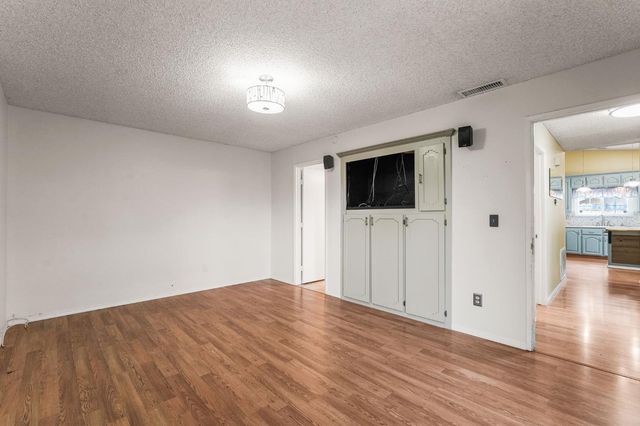 6605 Vierna Ct, Citrus Heights, CA 95621