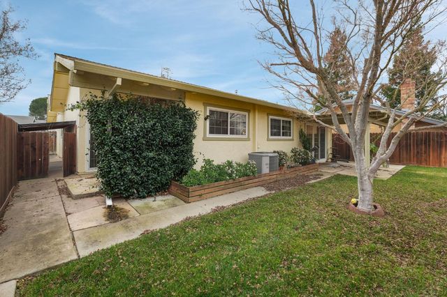 6605 Vierna Ct, Citrus Heights, CA 95621