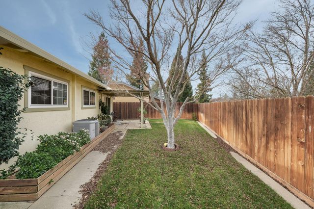 6605 Vierna Ct, Citrus Heights, CA 95621