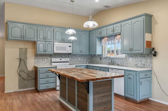 6605 Vierna Ct, Citrus Heights, CA 95621