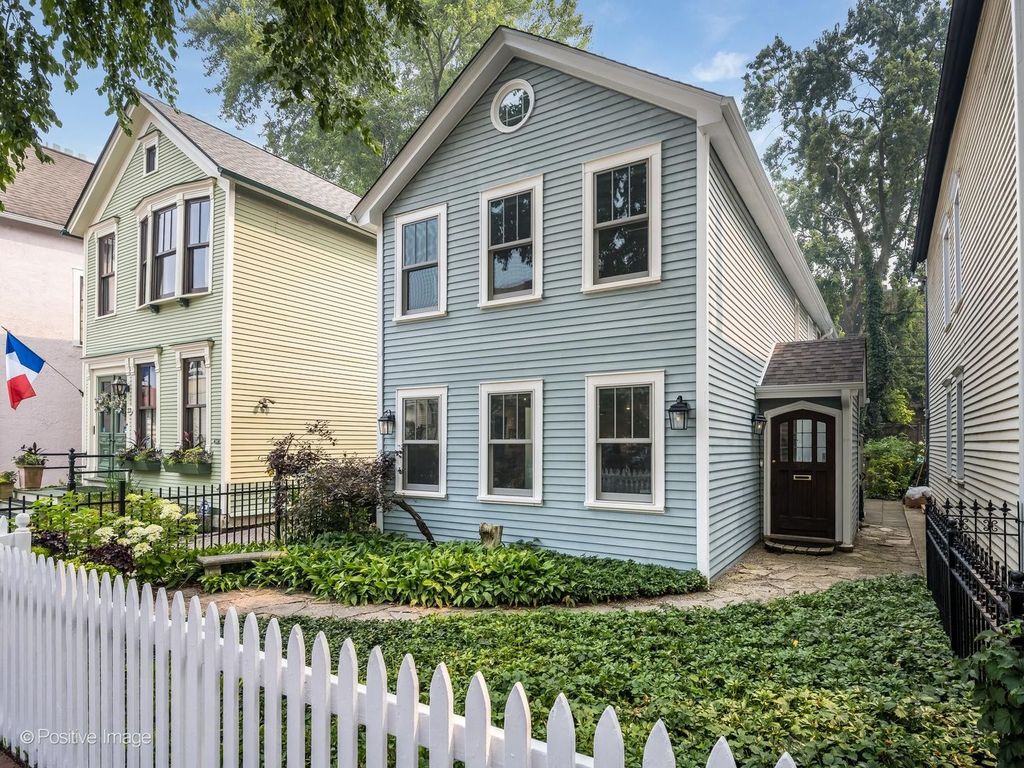 333 W MENOMONEE Street, Chicago, IL 60614 — exterior