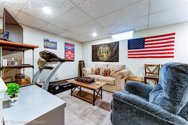 5666 Drake Hollow Drive E, West Bloomfield Charter Township, MI 48322