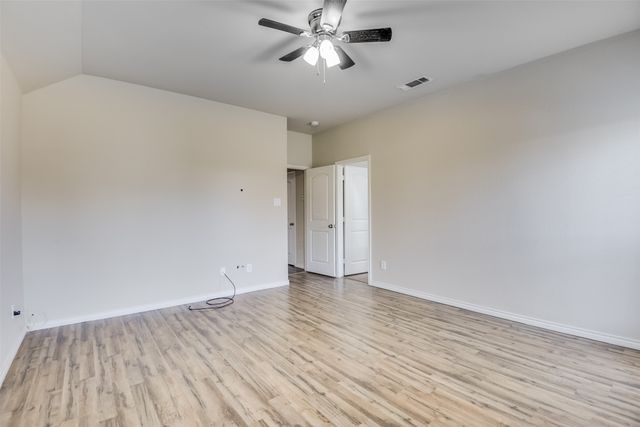 221 Wolf Drive, Forney, TX 75126