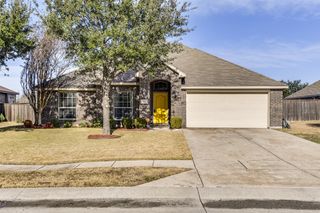 221 Wolf Drive, Forney, TX 75126