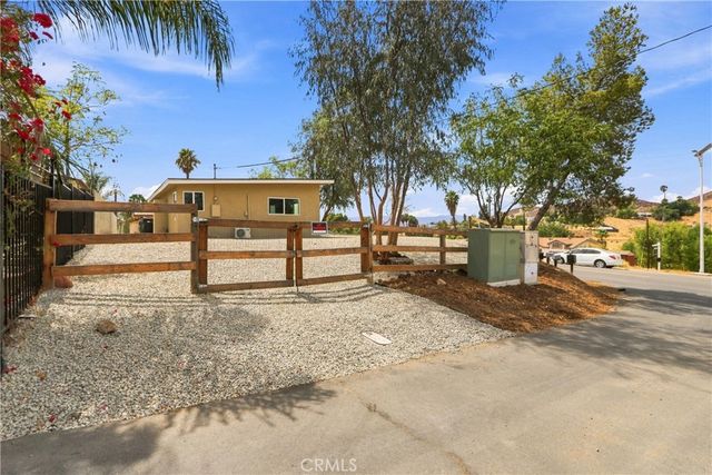 28430 Mountain View, Menifee, CA 92587