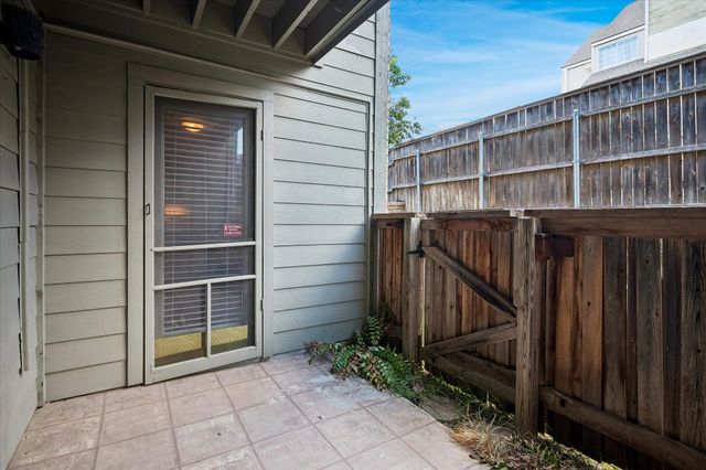 5335 Bent Tree Forest Drive 121, Dallas, TX 75248