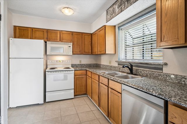5335 Bent Tree Forest Drive 121, Dallas, TX 75248