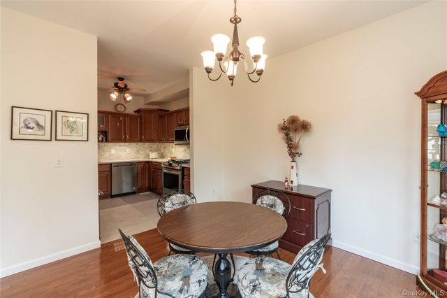 29 Aveonis Court, Fishkill, NY 12524