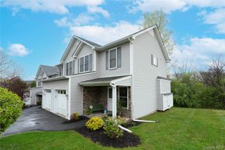 29 Aveonis Court, Fishkill, NY 12524