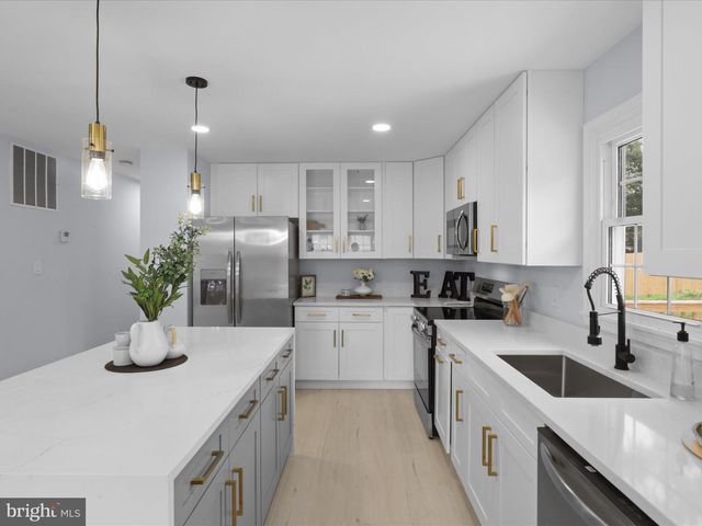 3416 SUNNY VIEW DR, Alexandria, VA 22309