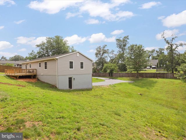 3416 SUNNY VIEW DR, Alexandria, VA 22309