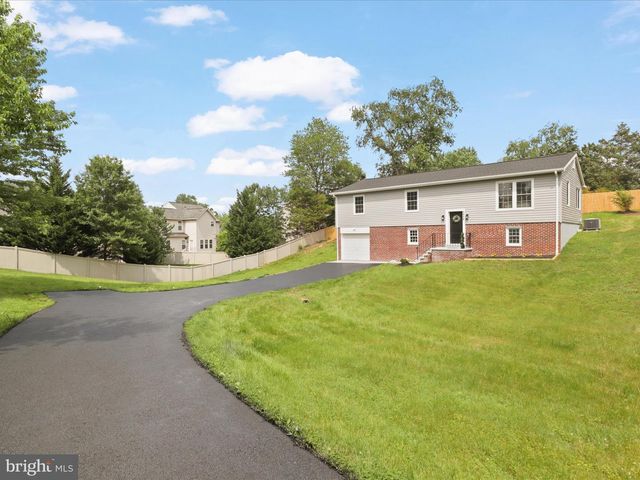 3416 SUNNY VIEW DR, Alexandria, VA 22309