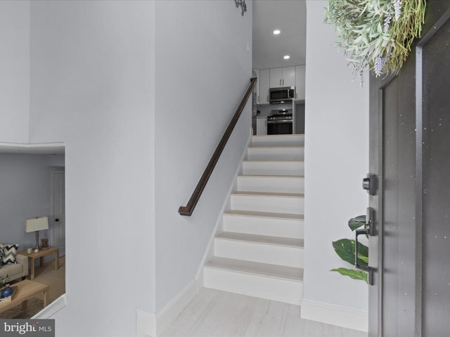 3416 SUNNY VIEW DR, Alexandria, VA 22309