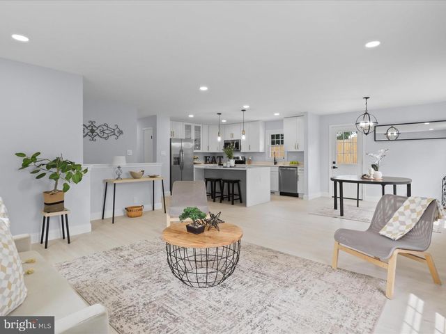 3416 SUNNY VIEW DR, Alexandria, VA 22309