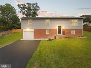 3416 SUNNY VIEW DR, Alexandria, VA 22309