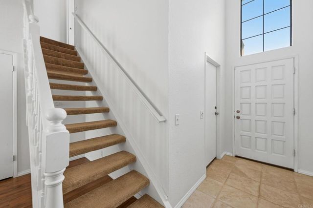 7015 Goldenrod Way, Carlsbad, CA 92011