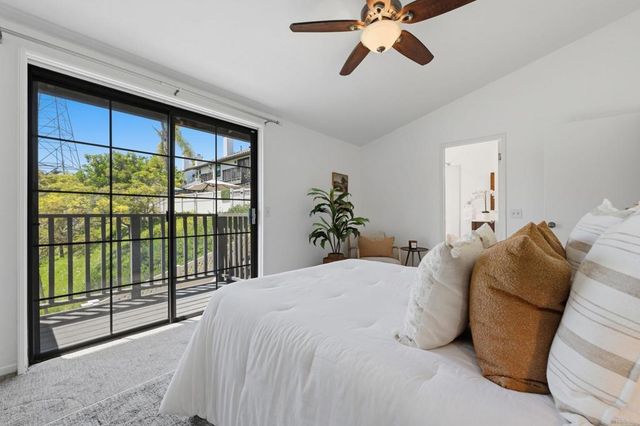 7015 Goldenrod Way, Carlsbad, CA 92011