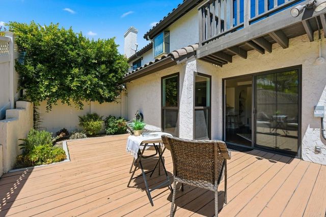 7015 Goldenrod Way, Carlsbad, CA 92011