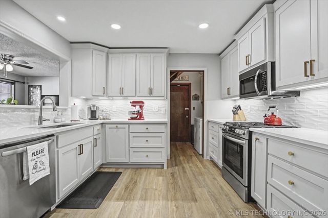 546 N 38th West Avenue, Tulsa, OK 74127