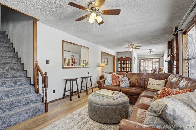 546 N 38th West Avenue, Tulsa, OK 74127