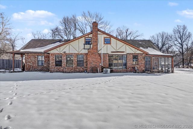 546 N 38th West Avenue, Tulsa, OK 74127