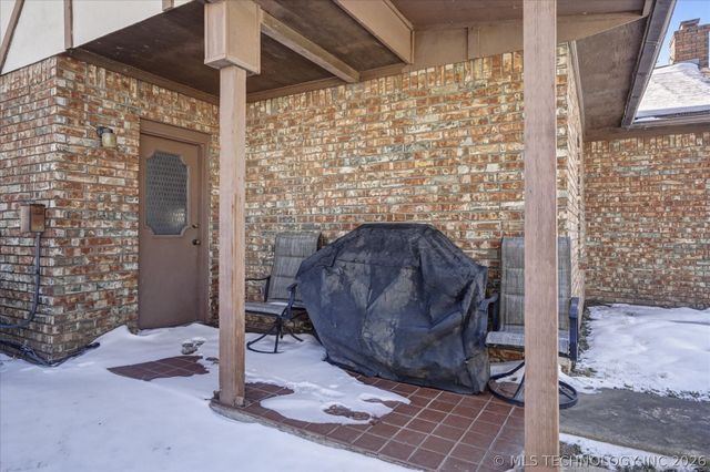 546 N 38th West Avenue, Tulsa, OK 74127