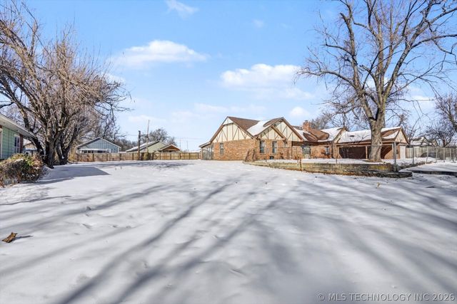 546 N 38th West Avenue, Tulsa, OK 74127