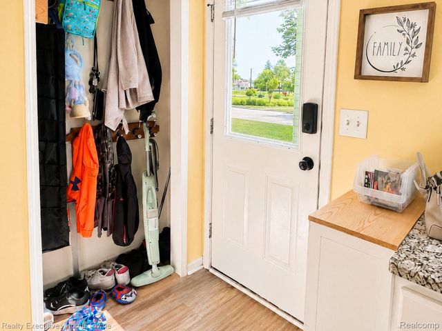 2914 South Boulevard, Port Huron, MI 48060