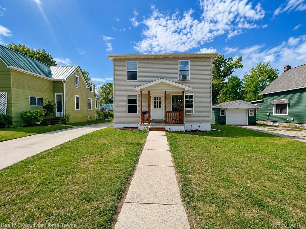 2914 South Boulevard, Port Huron, MI 48060