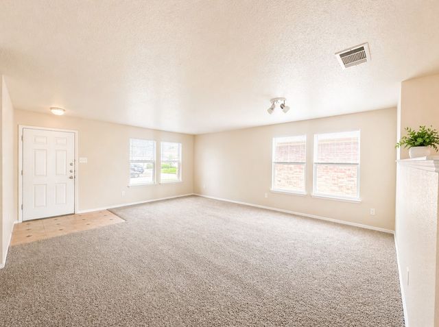 5452 San Patricio Drive, Grand Prairie, TX 75052