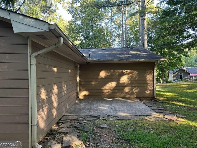 1135 Riverside Trace, Sugar Hill, GA 30518