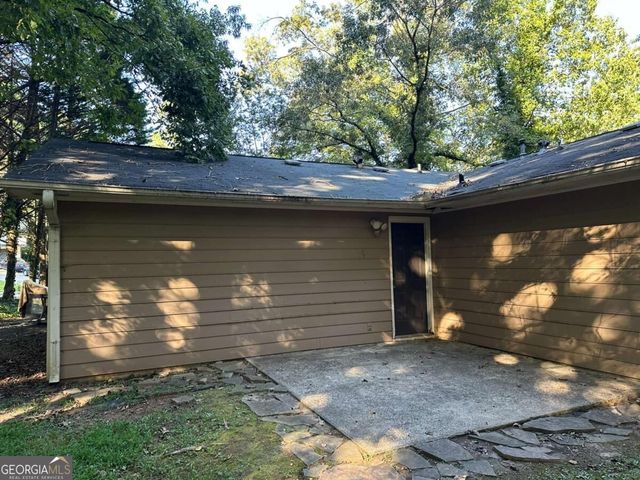 1135 Riverside Trace, Sugar Hill, GA 30518