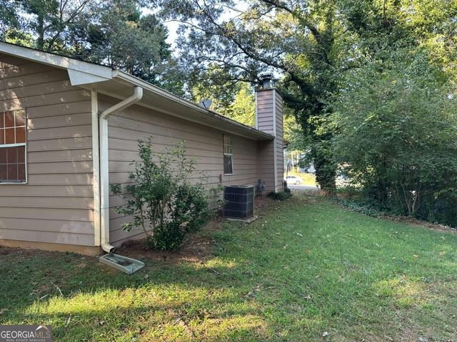 1135 Riverside Trace, Sugar Hill, GA 30518