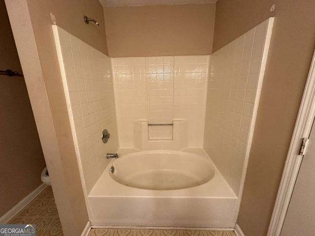 1135 Riverside Trace, Sugar Hill, GA 30518