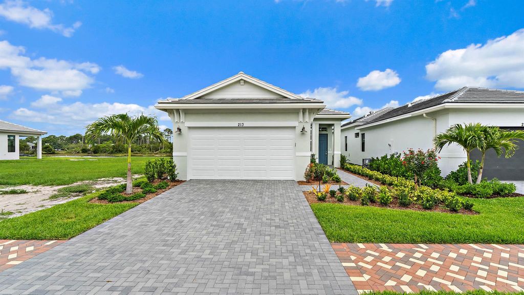 213 SE Via Sangro, Port St Lucie, FL 34952