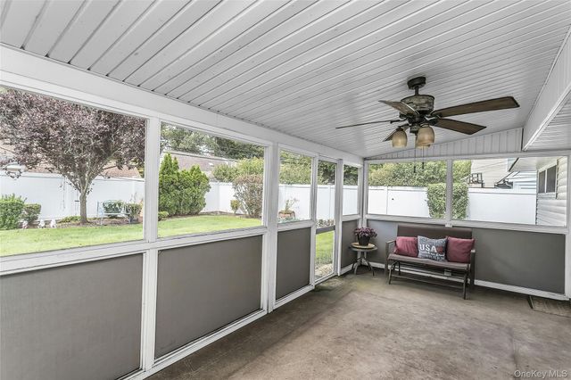 30 Cable Lane, Hicksville, NY 11801