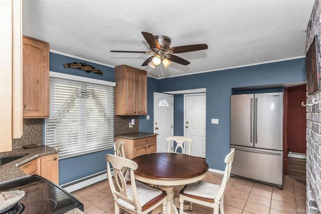 30 Cable Lane, Hicksville, NY 11801