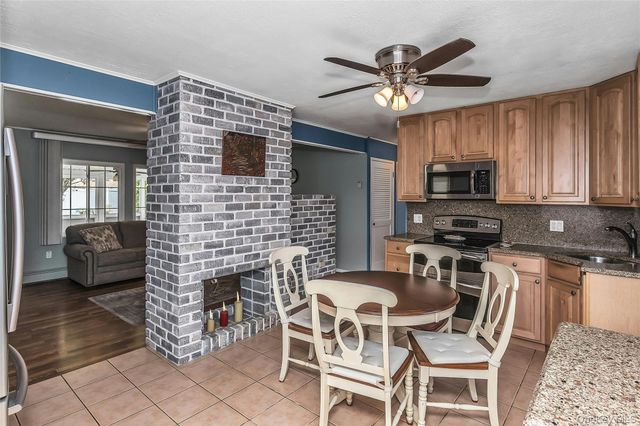 30 Cable Lane, Hicksville, NY 11801