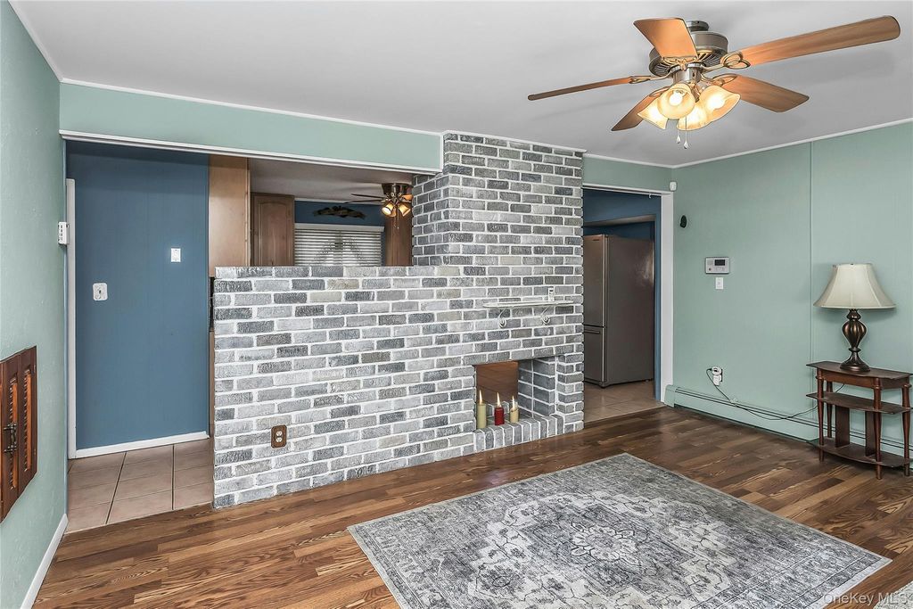 30 Cable Lane, Hicksville, NY 11801 — photo 5