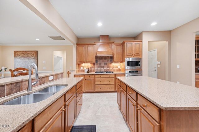 281 Beckingham Loop, Cary, NC 27519