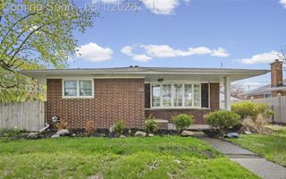 24620 Wood Street, St. Clair Shores, MI 48080