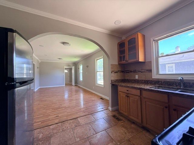 1045 W 104th Place, Chicago, IL 60643