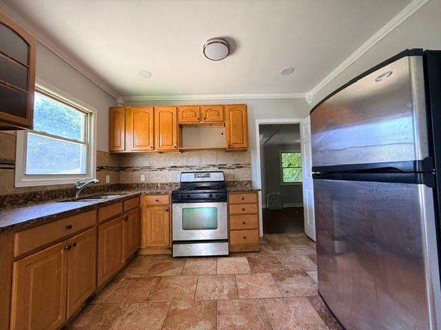 1045 W 104th Place, Chicago, IL 60643