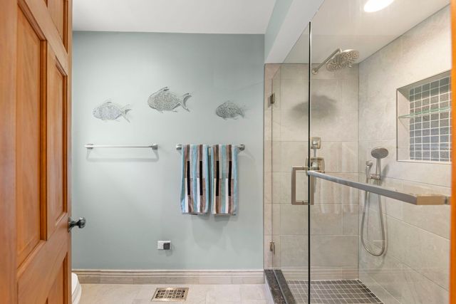 27W118 Cove Lane, Warrenville, IL 60555