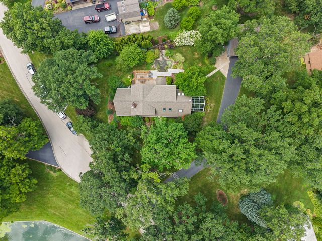27W118 Cove Lane, Warrenville, IL 60555