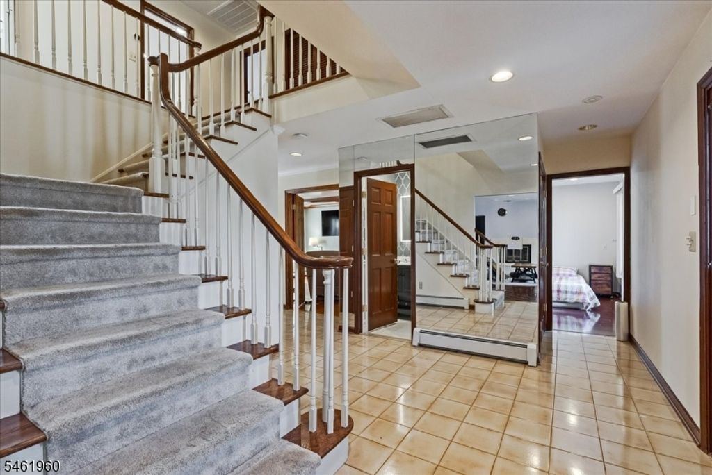 37 Jani Ct, Clifton City, NJ 07013 — photo 3