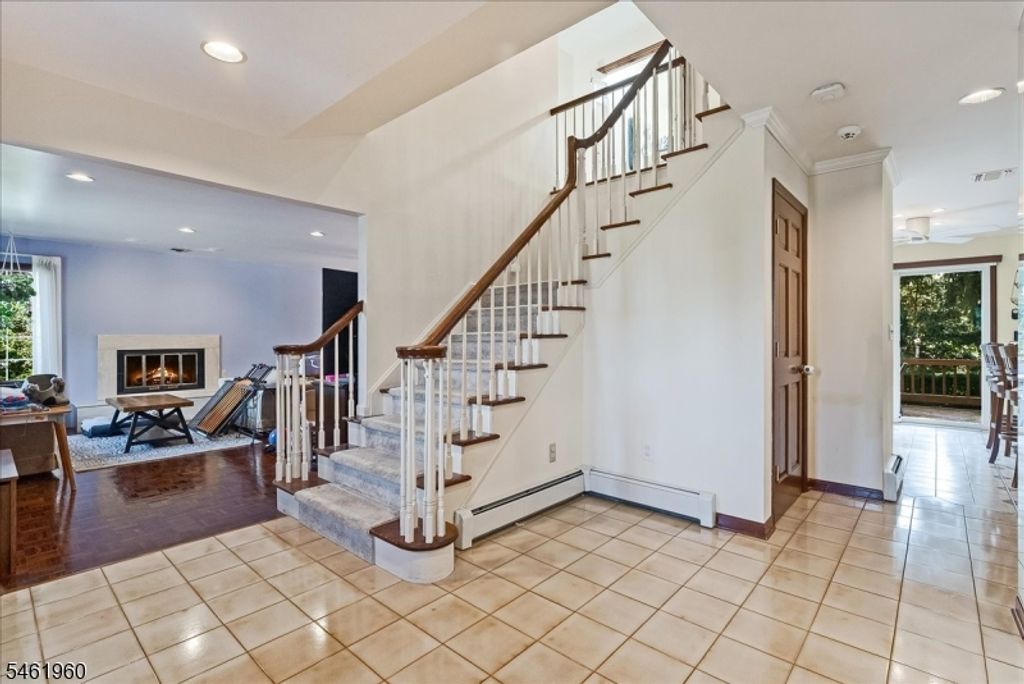 37 Jani Ct, Clifton City, NJ 07013 — photo 4