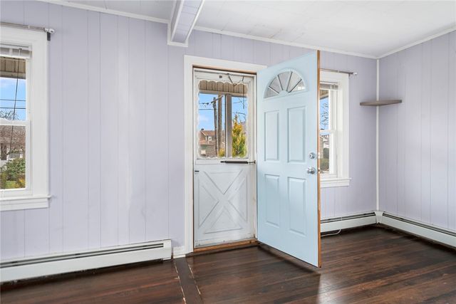 60 Fraser Street, East Providence, RI 02914