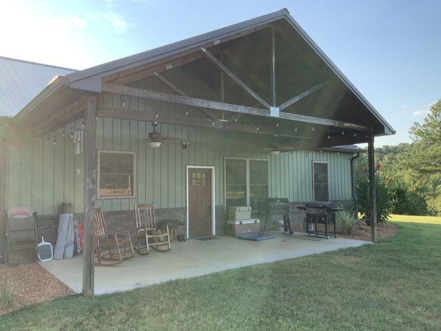 330 Durwachter Rd, Dover, TN 37058